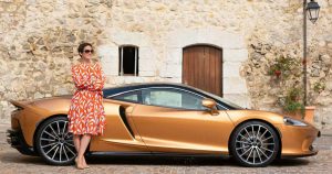 donna che non sa guidare